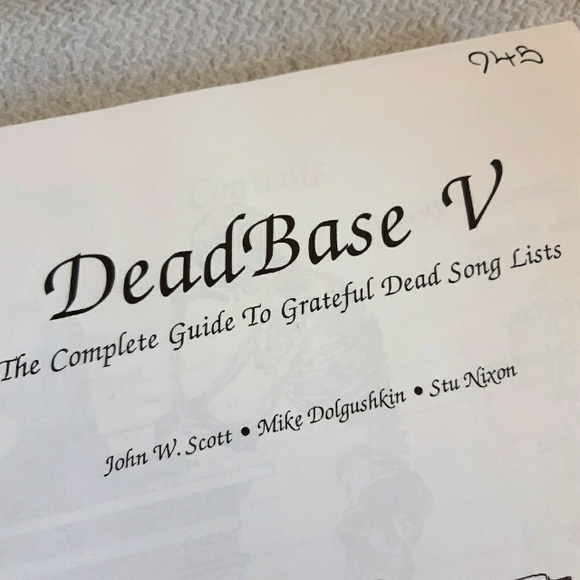 DeadBase V Grateful Dead Book of Setlists and Song Statistics - Picture 5 of 6